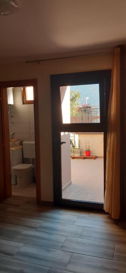 Sofi Apartment Котор Екстериор снимка