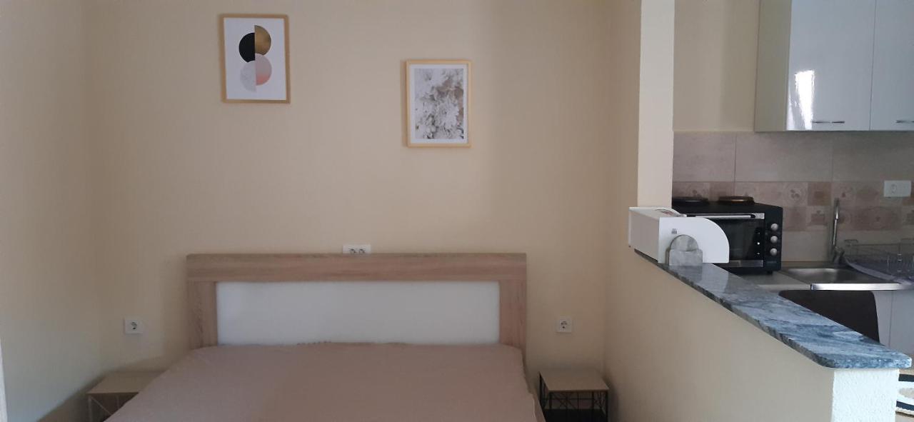 Sofi Apartment Котор Екстериор снимка
