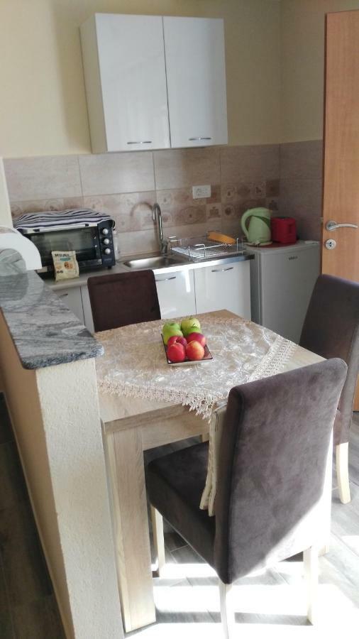 Sofi Apartment Котор Екстериор снимка